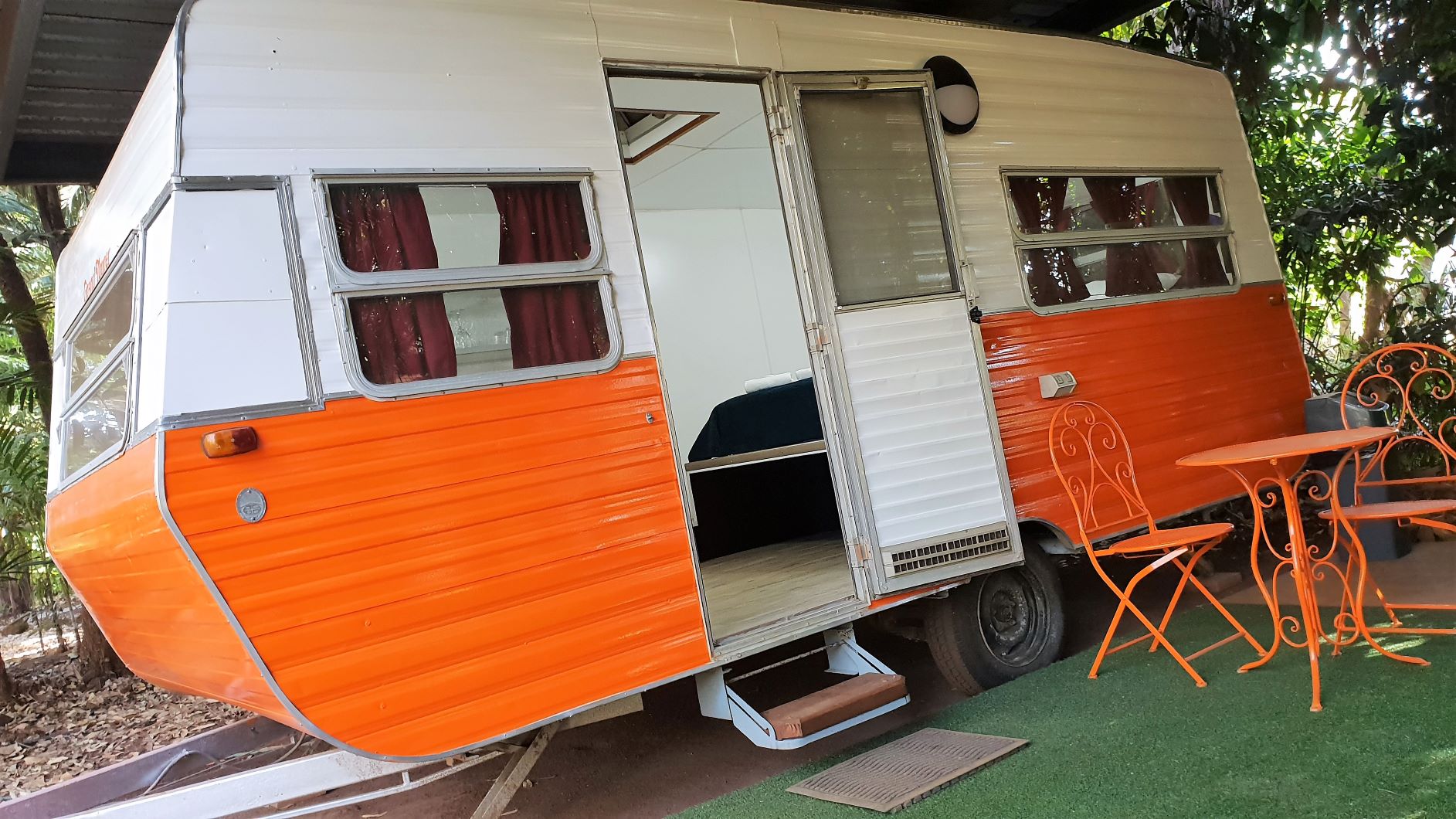 Go back in time and book our Happy Camper.