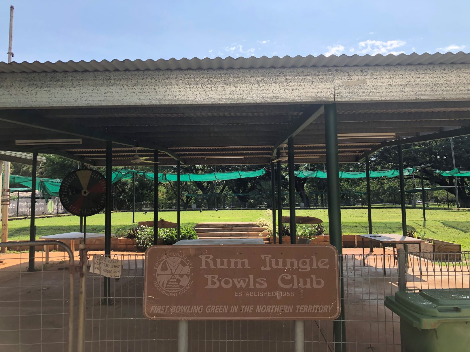https://visitlitchfieldnt.com.au/wp-content/uploads/2019/12/Rum-Jungle-Bowls-Club-Sue-Mornane.jpg